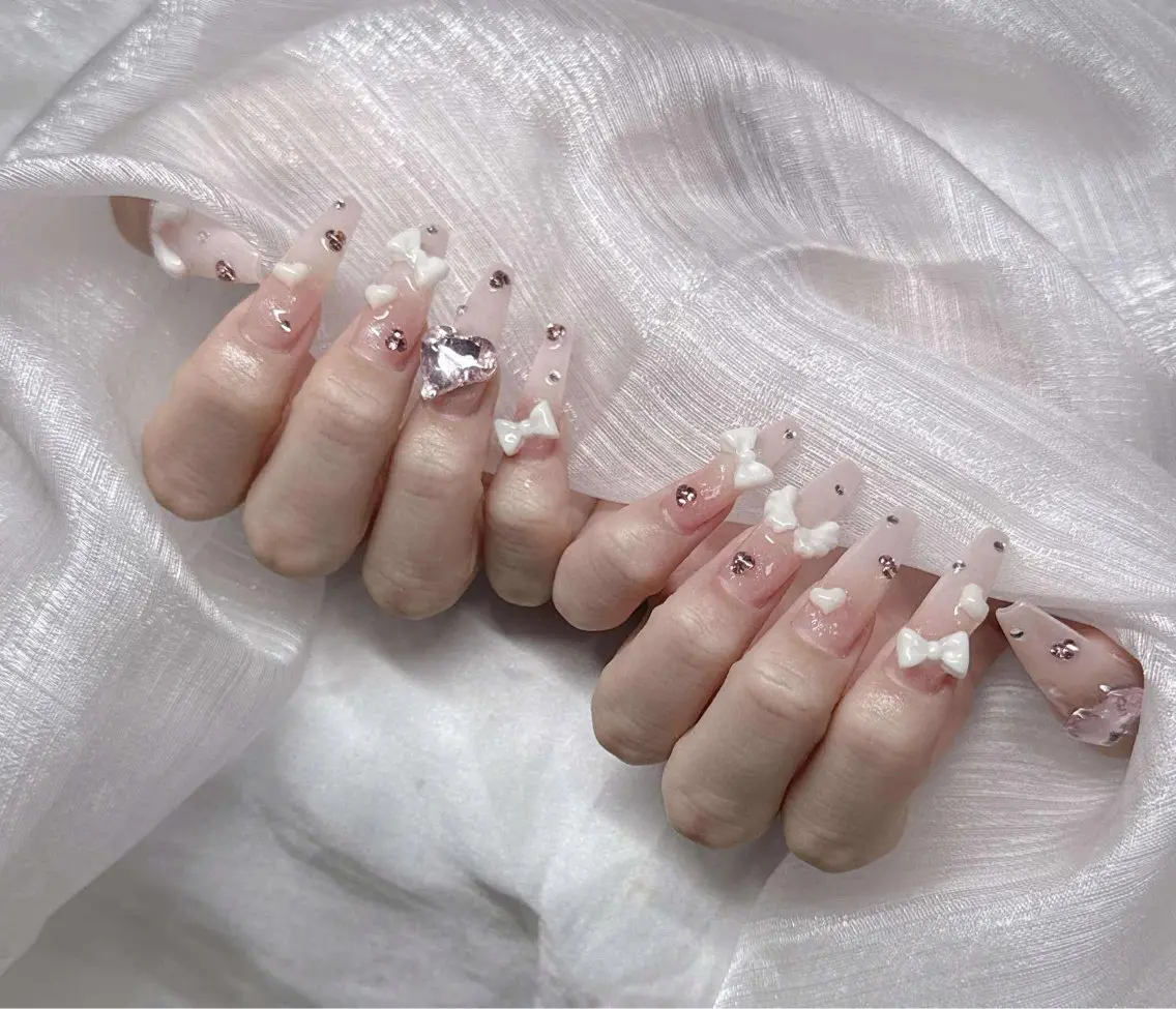 ネイル ハンドネイル Lee Nailsのネイルデザイン