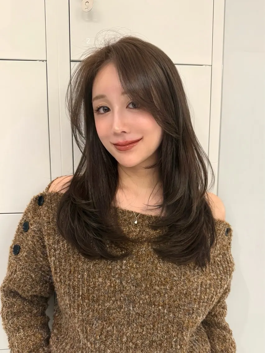 ミディアム カラー 内野 龍海 / レイヤーカットのヘアスタイル