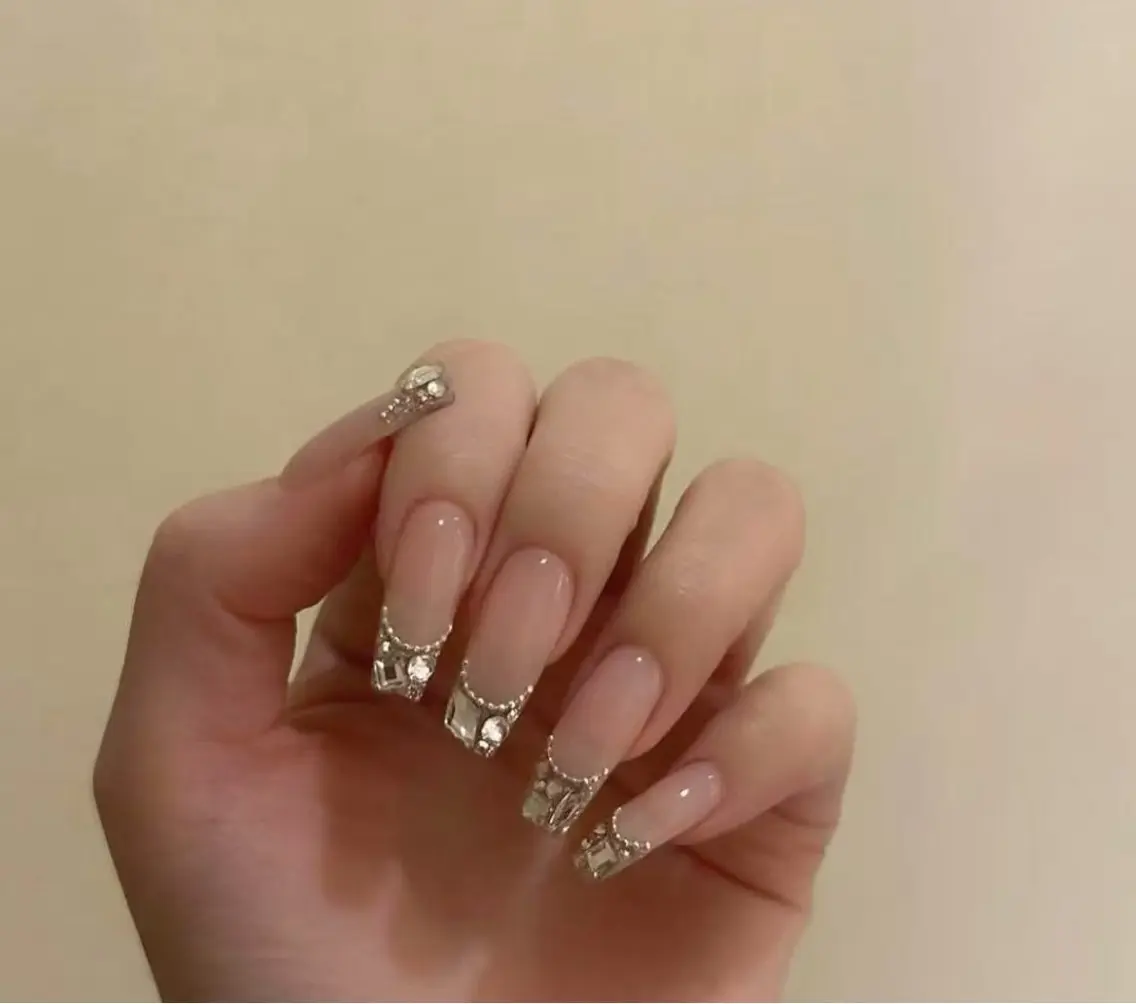 ネイル フラワーネイル フレンチネイル ジェルネイル ガラスフレンチ ハート ハンドネイル BabyYouMi nailのネイルデザイン
