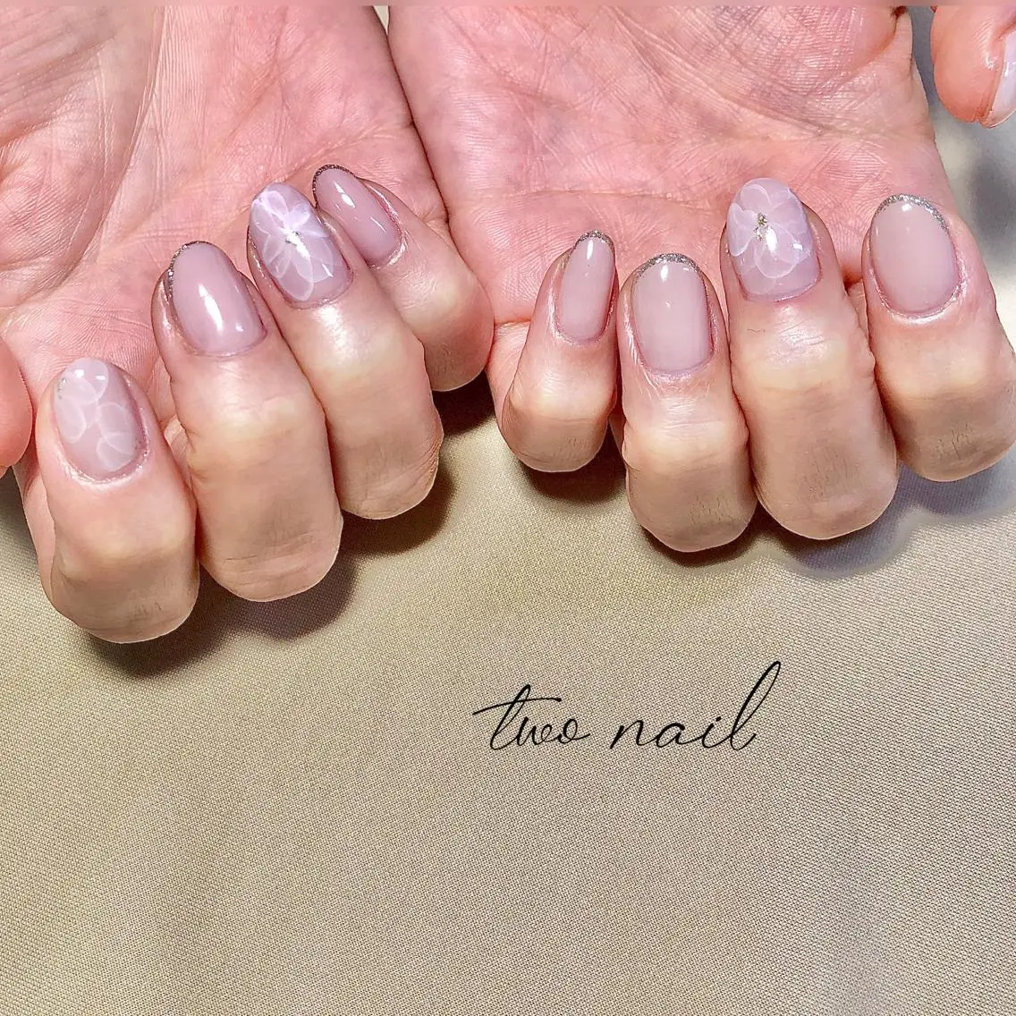 ネイル アートネイル フットネイル ハート ニュアンスネイル ホワイト two nailのネイルデザイン