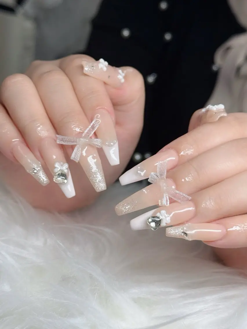 ネイル チークネイル 長さ出し フラッシュネイル フレンチネイル グラデーション ハンドネイル Lenie Nail Salonのネイルデザイン