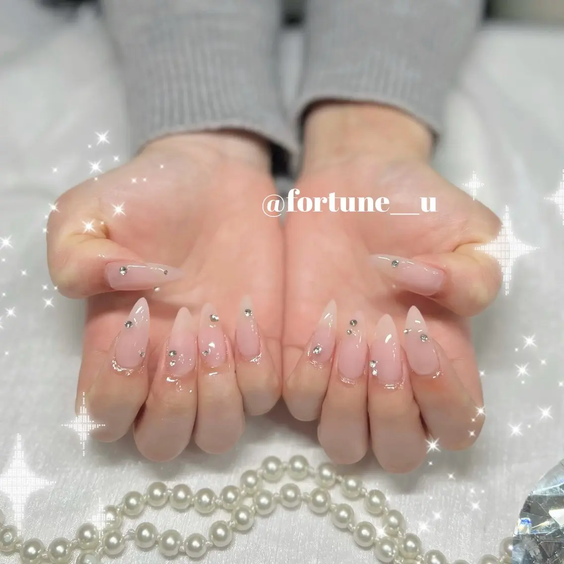 ネイル ガーリー 韓国ネイル 持ち込み ワンホンネイル ハンドネイル 💜✩.* Yuuna💜のネイルデザイン