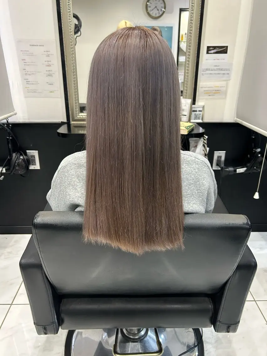 セミロング カラー ブリーチ 透明感カラー ヘアカラー 長田 麻友子のヘアスタイル