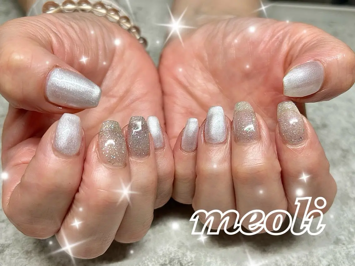 ネイル フラッシュネイル ラメ(グリッター) ワンカラーネイル シルバー シンプルネイル ハンドネイル nail salon meoli　アヤのネイルデザイン