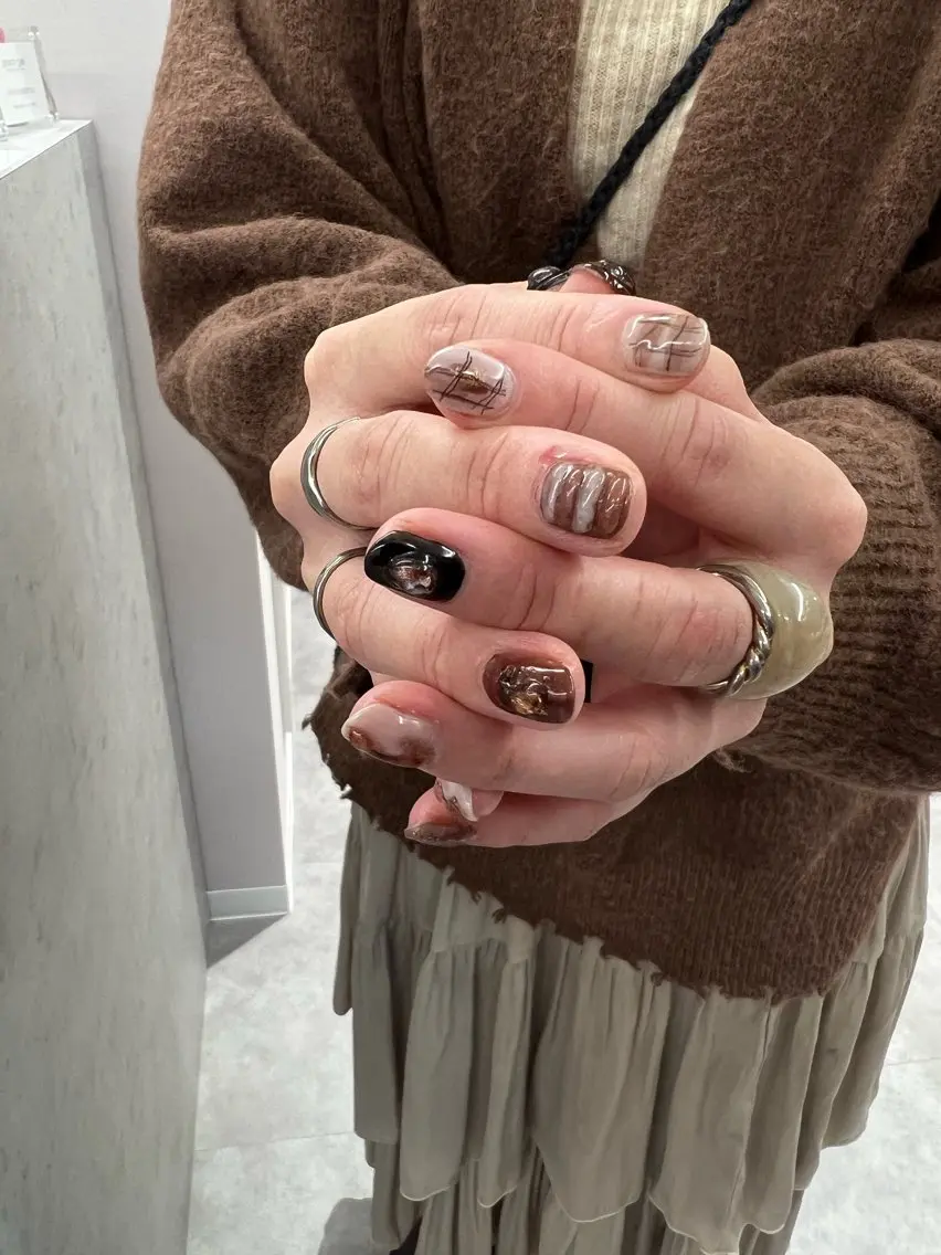 ネイル ブラウン Bana_ Nailのネイルデザイン