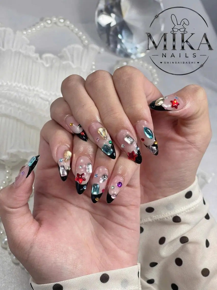 ネイル ガーリー キラキラネイル 韓国ネイル ロングネイル シンプルネイル ハンドネイル 🦊Genie🦊 Mika Nailsのネイルデザイン