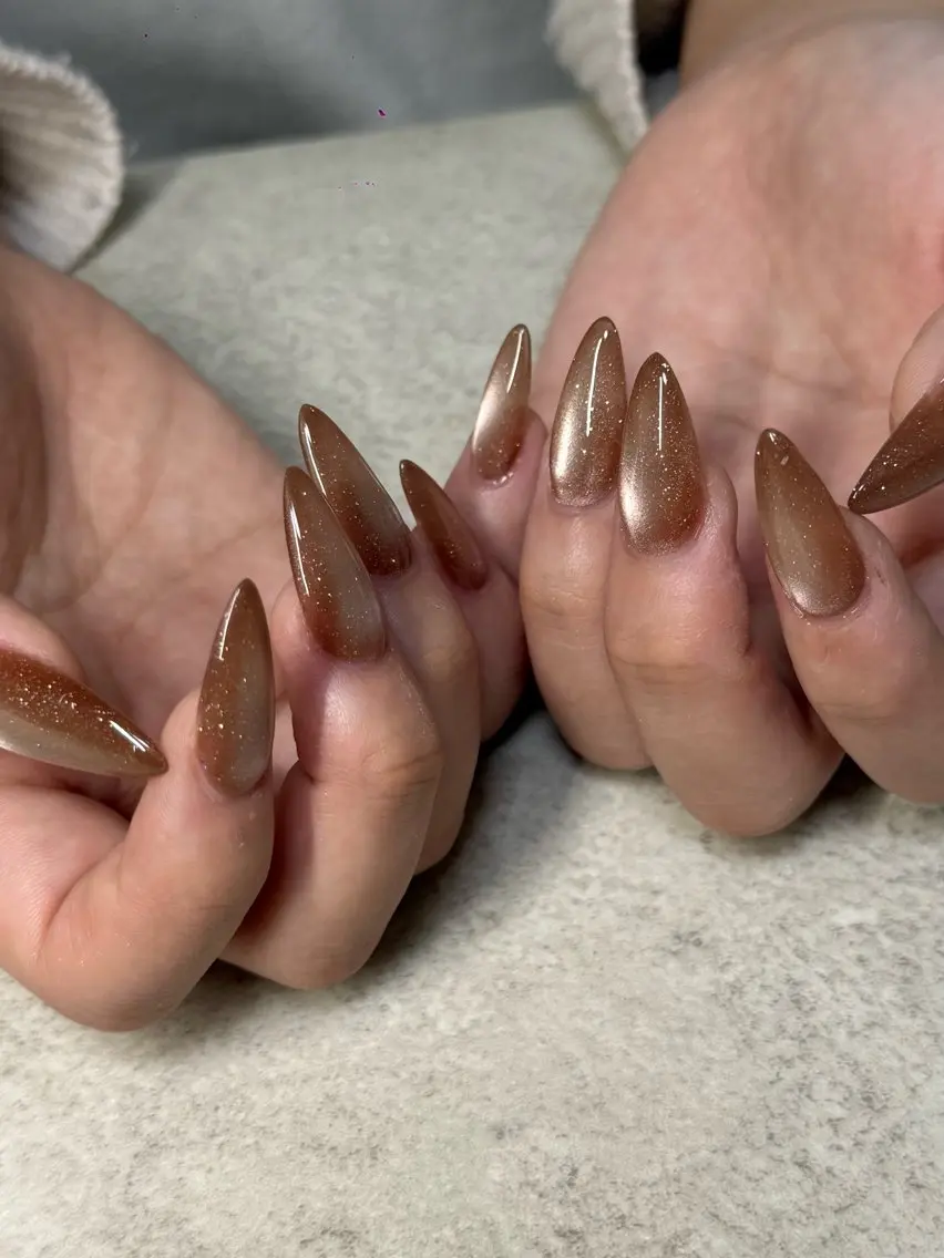 ネイル ハンドネイル ネイルルーム チャームのネイルデザイン