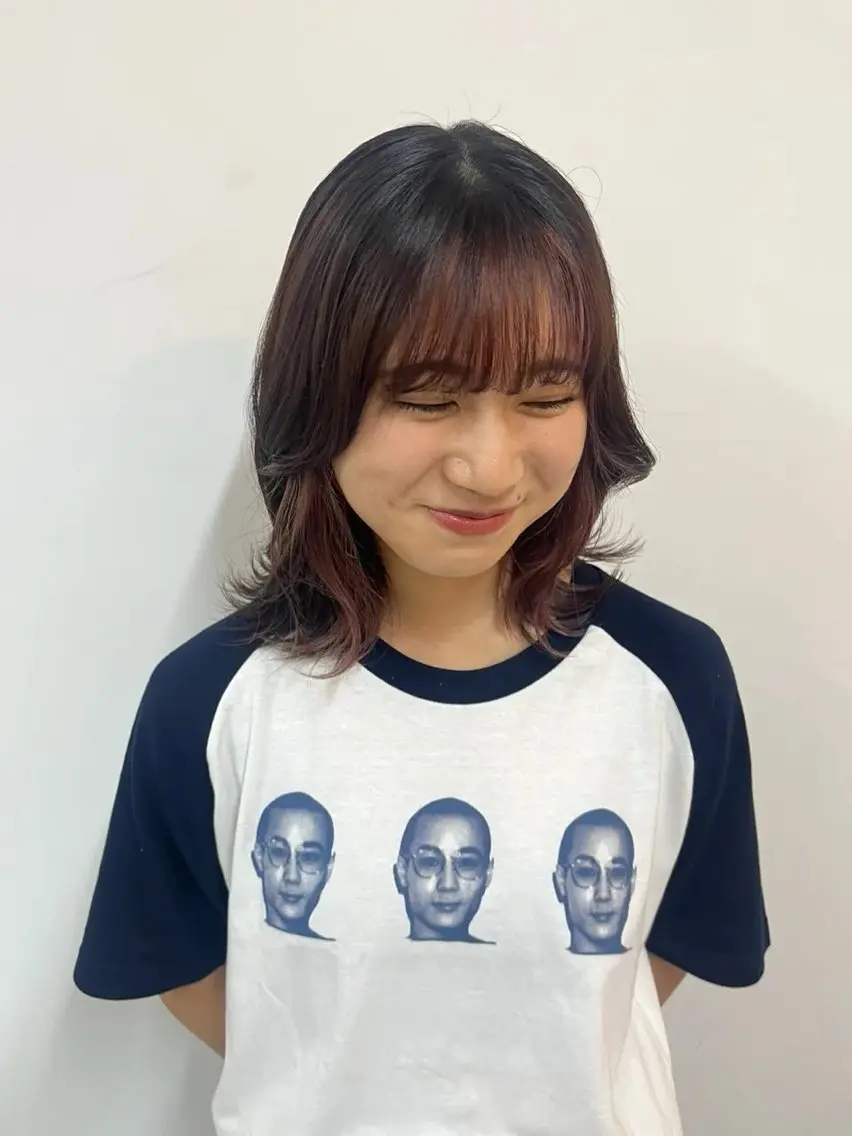 ミディアム カラー ベージュカラー ブリーチ デザインカラー イヤリングカラー ピンクカラー person♡kii マオのヘアスタイル