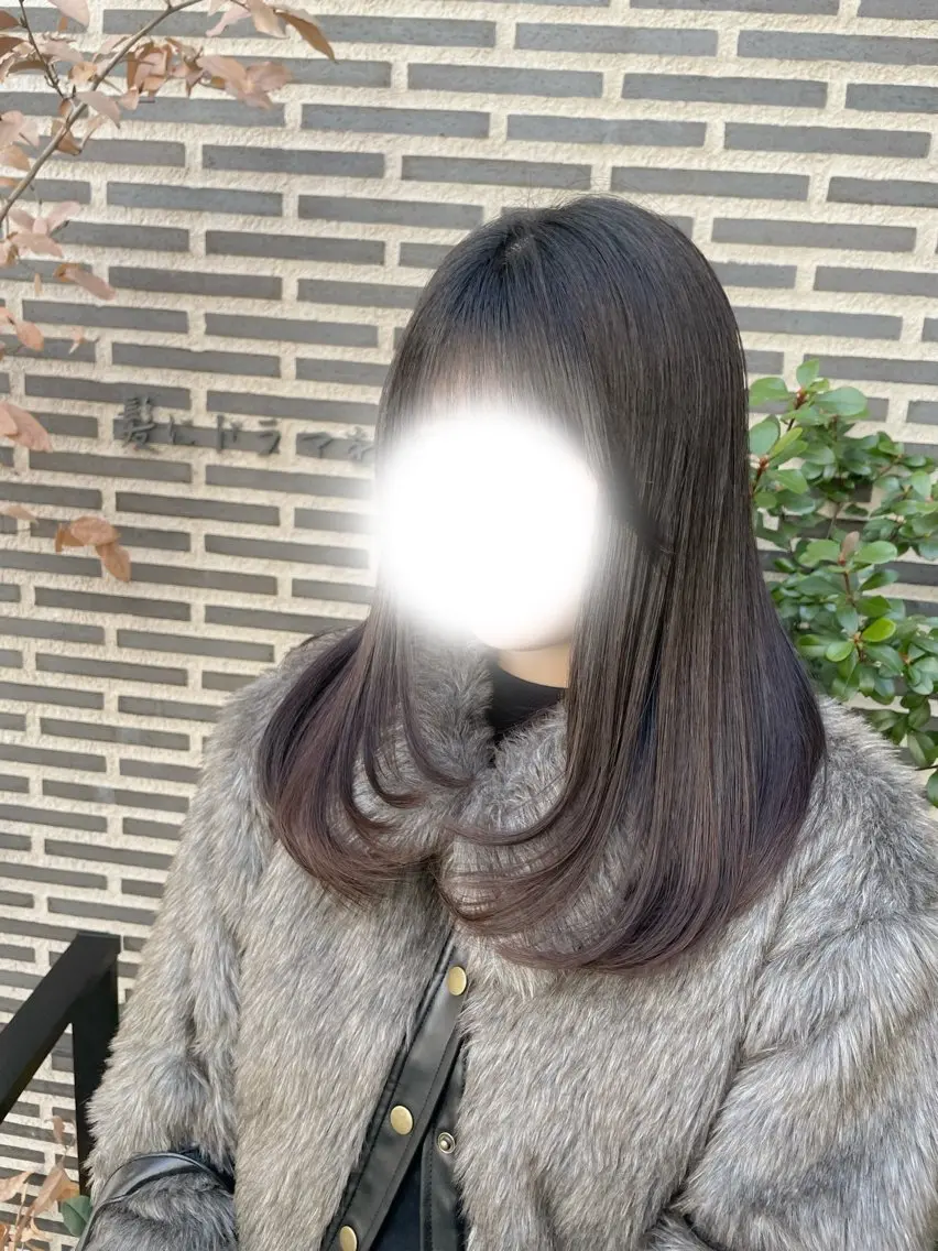 セミロング 顔周りカット レイヤーカット 縮毛矯正/髪質改善 クルミのヘアスタイル
