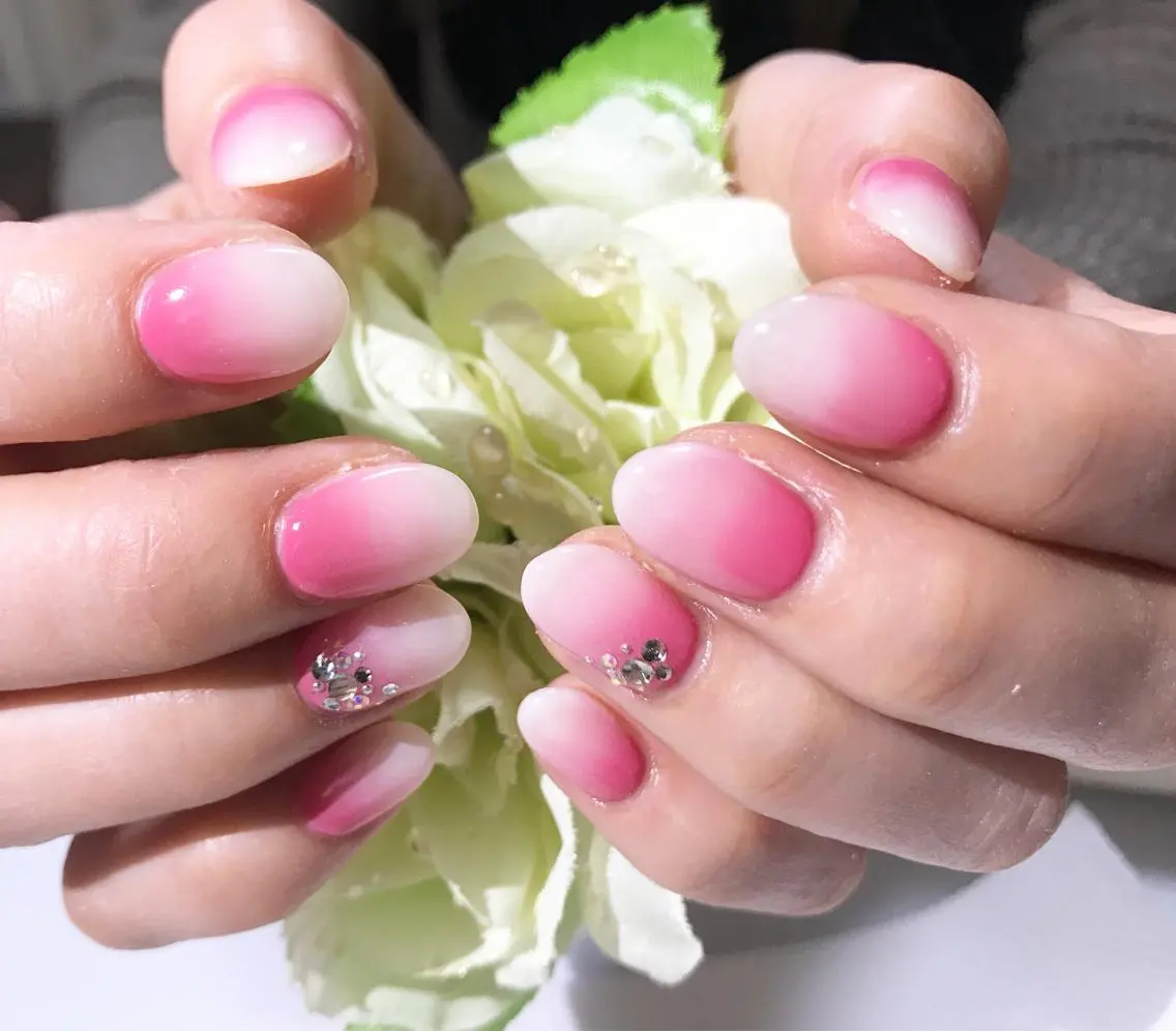 ネイル フットネイル グラデーション ピンク シンプルネイル 春ネイル nail fufla ♡yamane♡のネイルデザイン