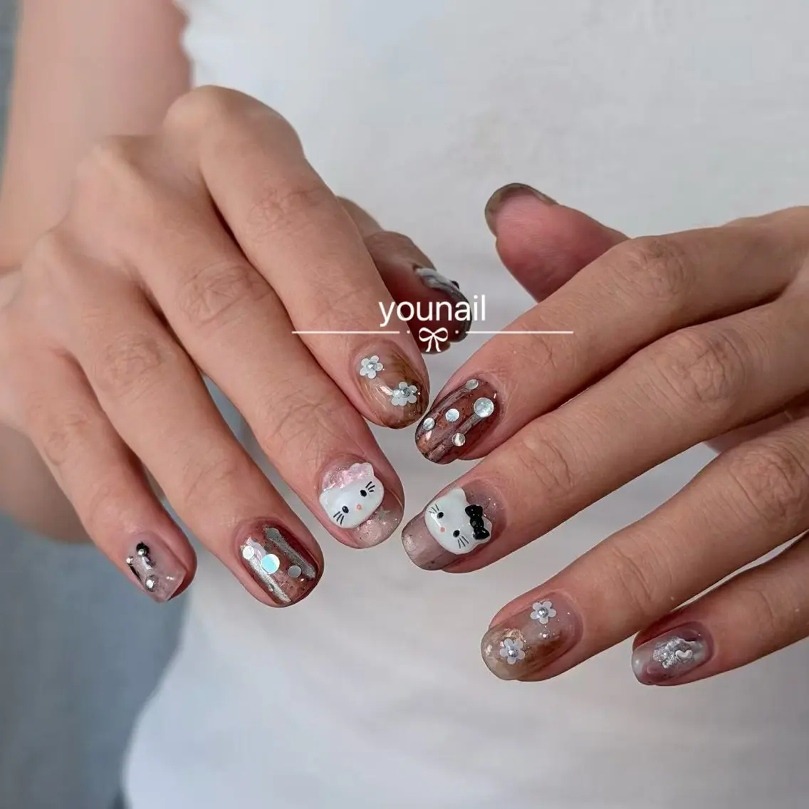 ネイル ミラーネイル 持ち込み ニュアンスネイル オフィスネイル ショートネイル ハンドネイル younail荻窪 （練習モデル）のネイルデザイン