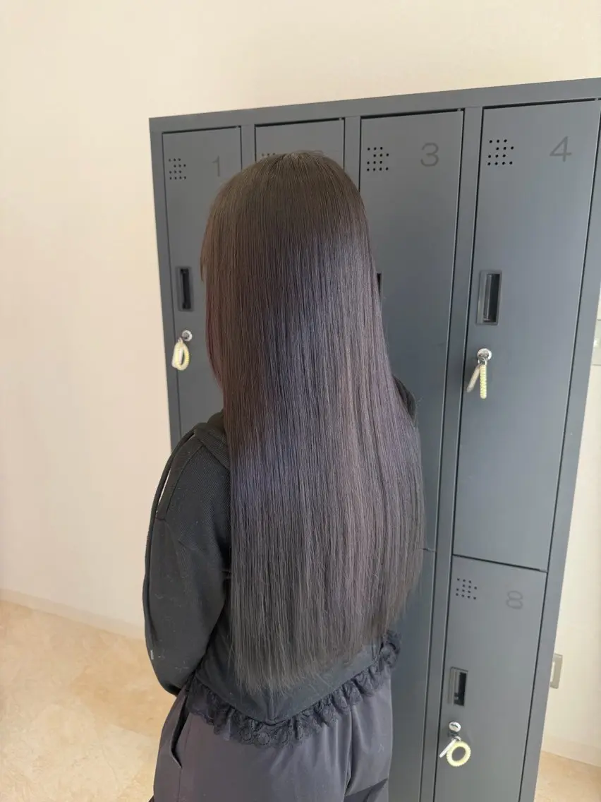 ロング カラー ブリーチ ディープラベンダー ラベンダーカラー 山崎 彩稀のヘアスタイル