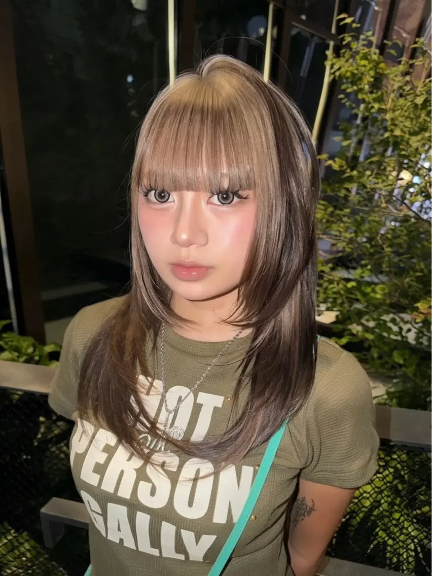 ロング カラー ヘアカラー トリートメント Mikoto /透明感/ブリーチのヘアスタイル
