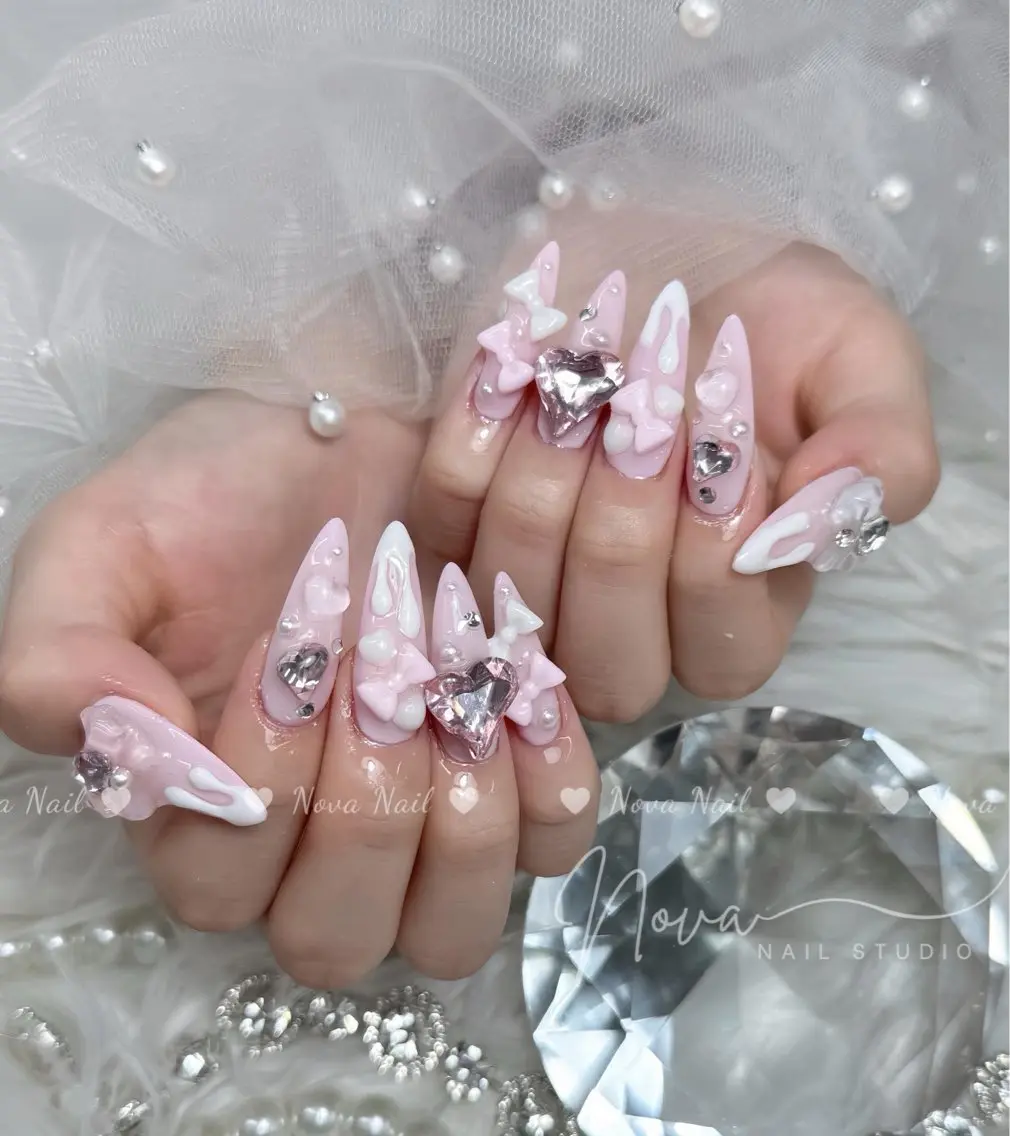 ネイル アートネイル フレンチネイル ジェルネイル 韓国ネイル ミラーネイル ハンドネイル ハンドケア Kitty Nail Novaのネイルデザイン