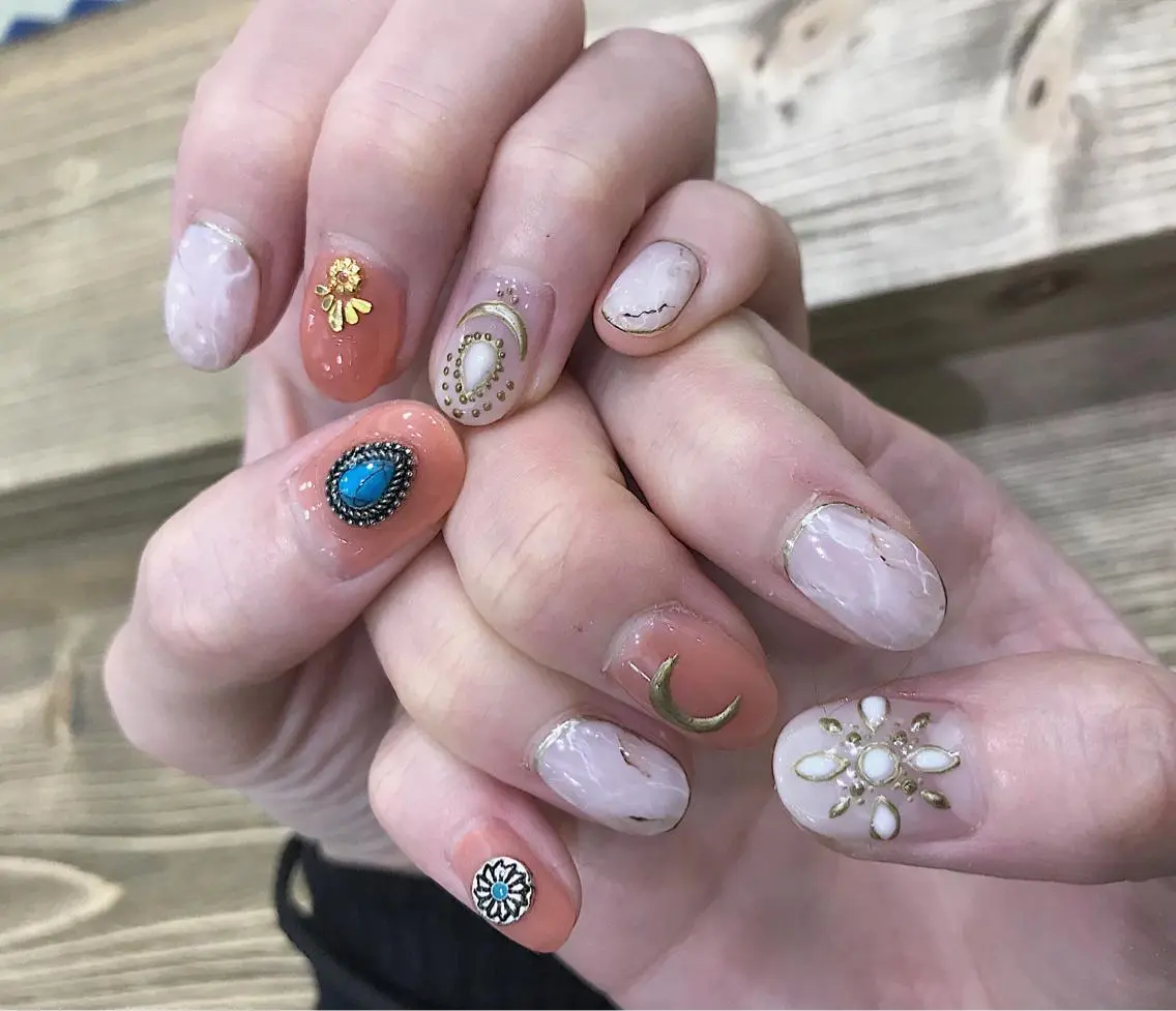ネイル nailartist lisaのネイルデザイン