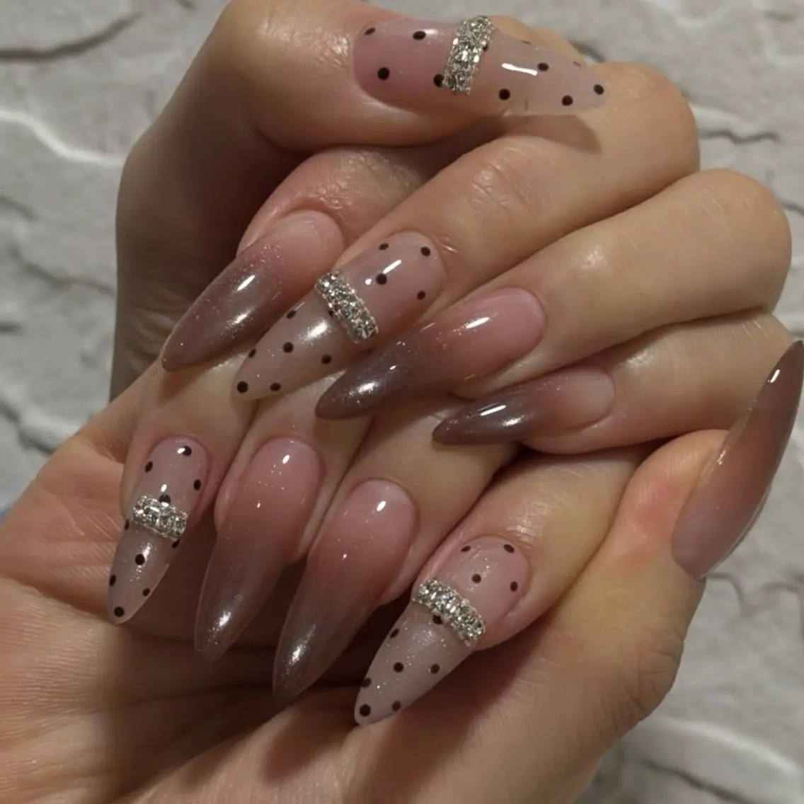 ネイル チークネイル ドット フットネイル フレンチネイル グラデーション Nihonthy Nail 新宿のネイルデザイン