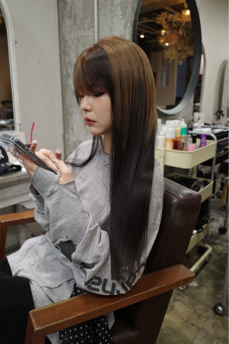 艶髪◎シールエクステ70~80本の写真
