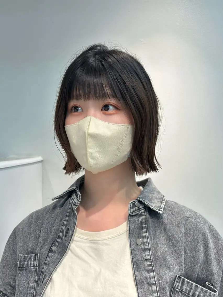 ミディアム aiko【艶カラー ・ミニモ年内で終了】のヘアスタイル