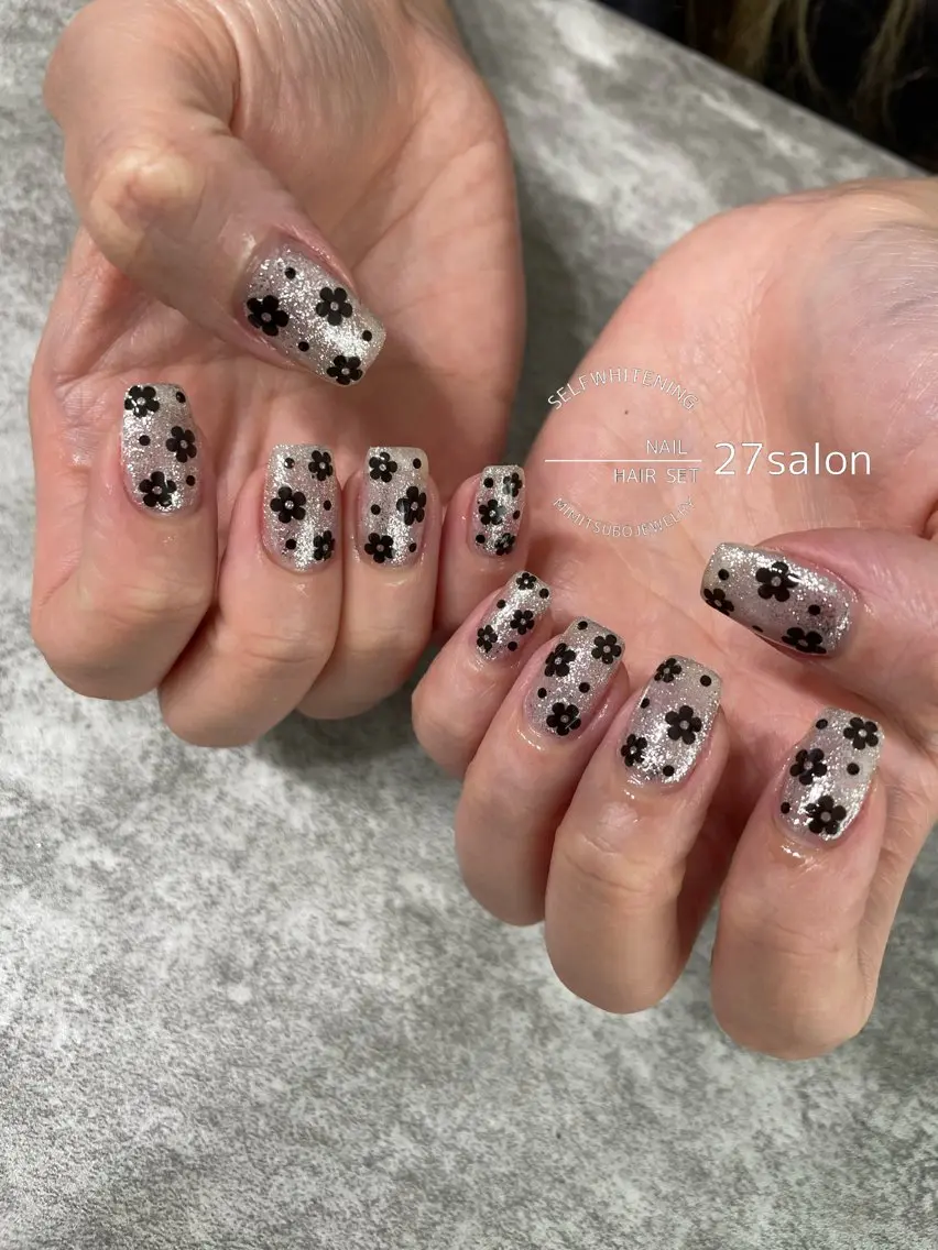 ネイル フラワーネイル シルバー ハンドネイル 27salon yuinaのネイルデザイン