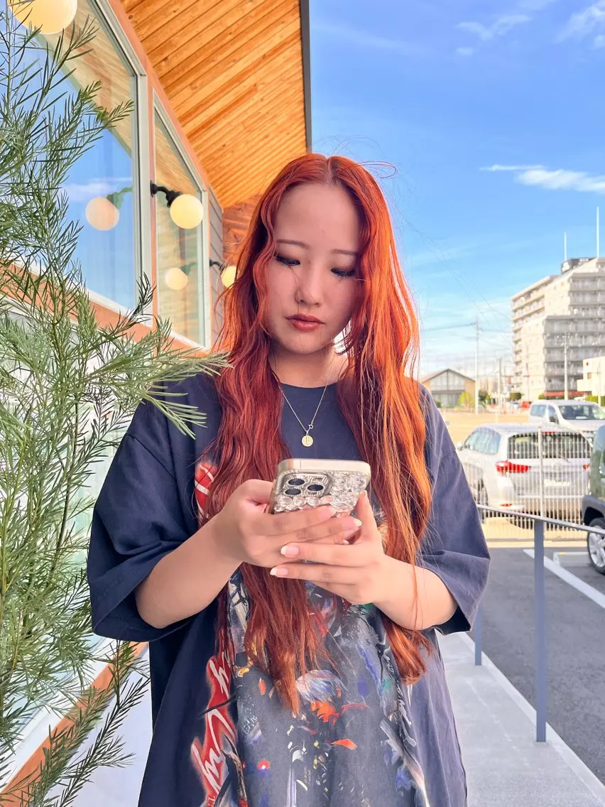 ロング カラー 吉水 果穂のヘアスタイル