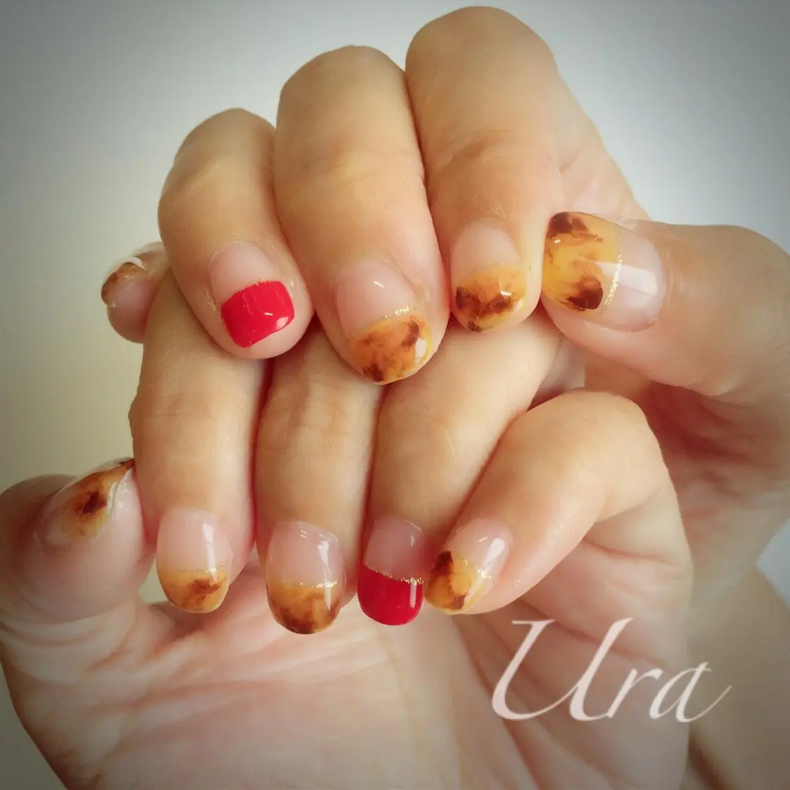 ネイル べっ甲ネイル フレンチネイル UrakoNail 《nail》のネイルデザイン