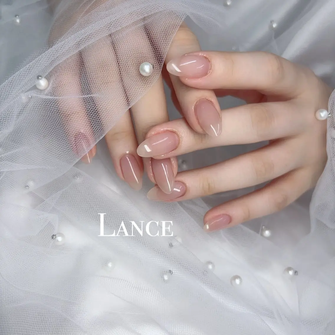 ネイル オーロラネイル フットネイル 氷ネイル・うるうるネイル キラキラネイル 韓国ネイル ハンドネイル Lance nailのネイルデザイン