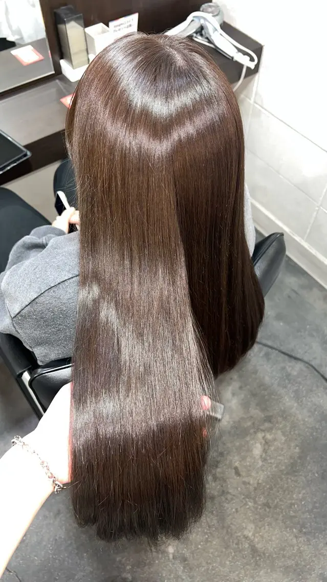 ロング アッシュ アッシュブラウン 南草津/トレンドカラ ー/パーマ　西村美月のヘアスタイル