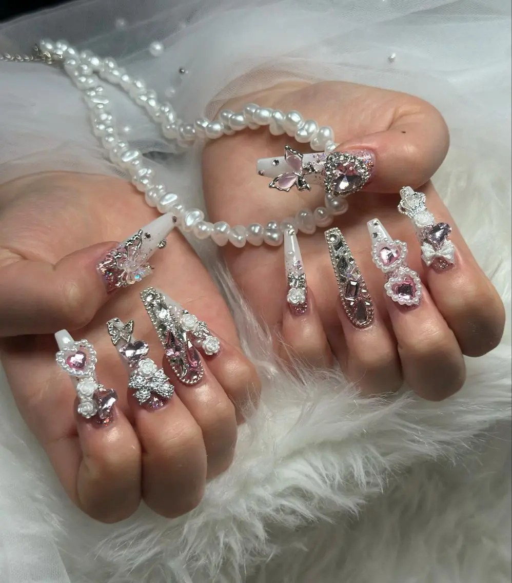 ネイル オーロラネイル フレンチネイル ジェルネイル ハロウィン キラキラネイル H.baby Nail Salonのネイルデザイン