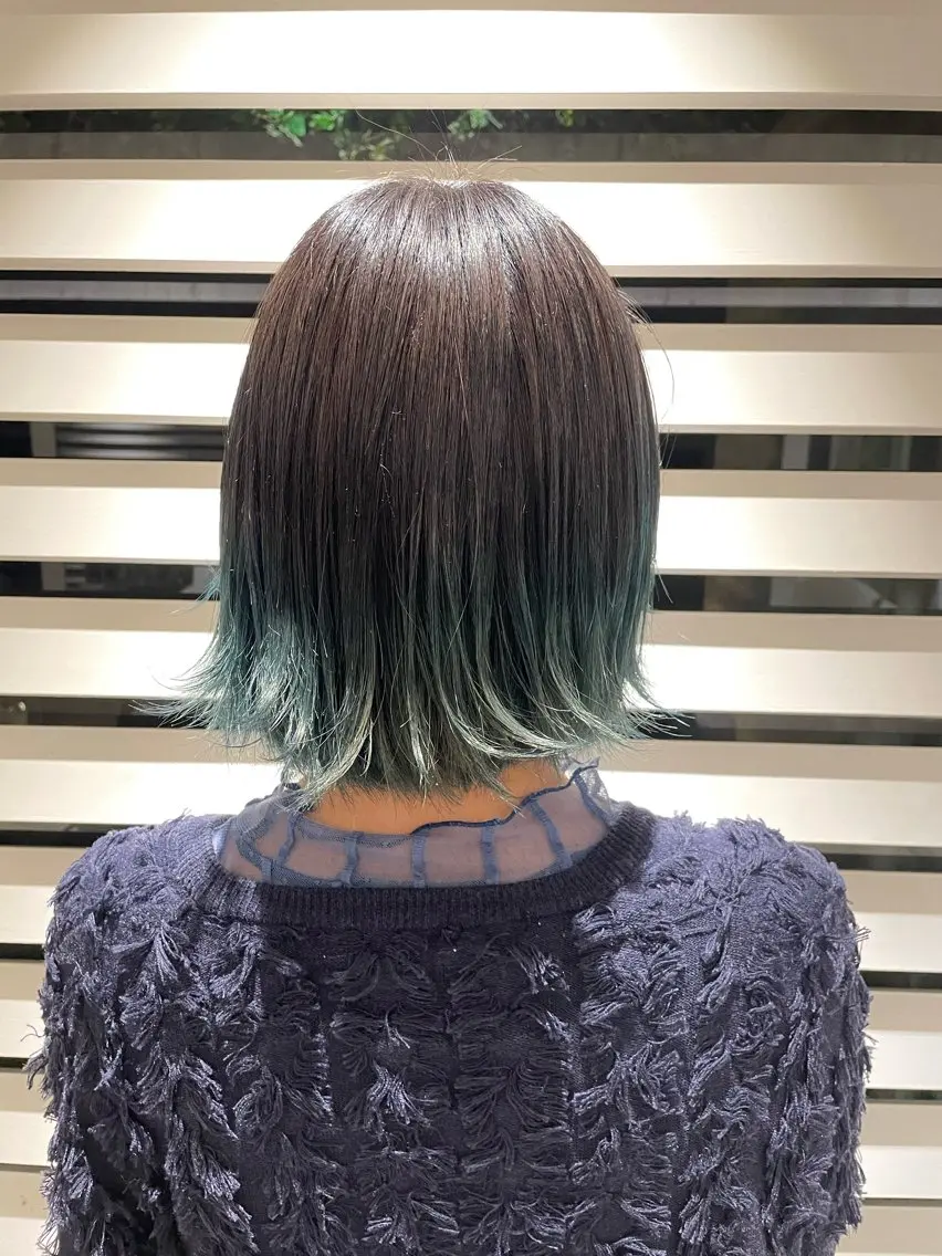 ミディアム カラー 堀田 翔子のヘアスタイル