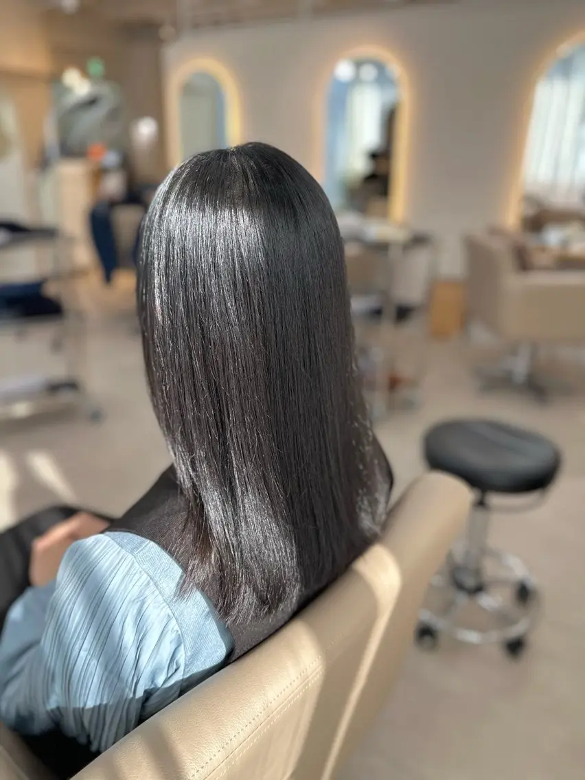 ミディアム カット 縮毛矯正 トリートメント 平日オススメ✨ コスパ&タイパ✨山下のヘアスタイル