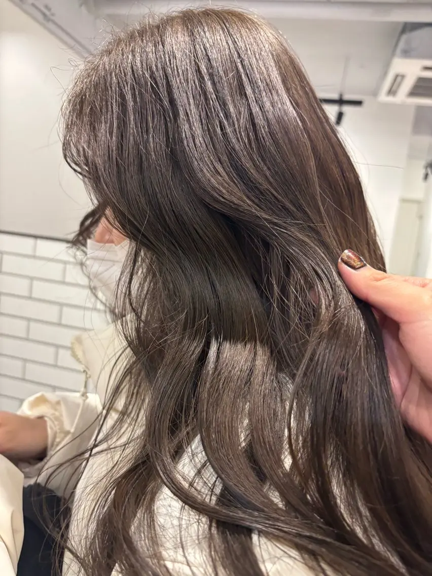 ロング カラー 熊取谷 茉那のヘアスタイル