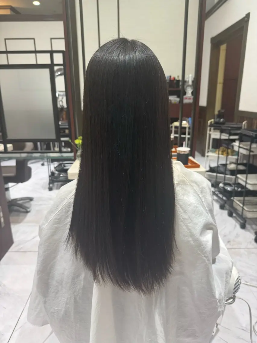 ロング パーマ 奥井 裕志のヘアスタイル