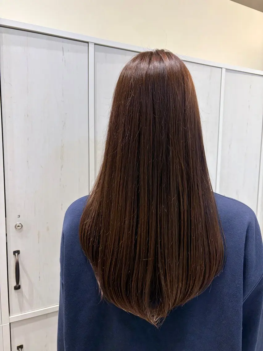 ロング アッシュ アッシュブラウン 太田 千尋のヘアスタイル