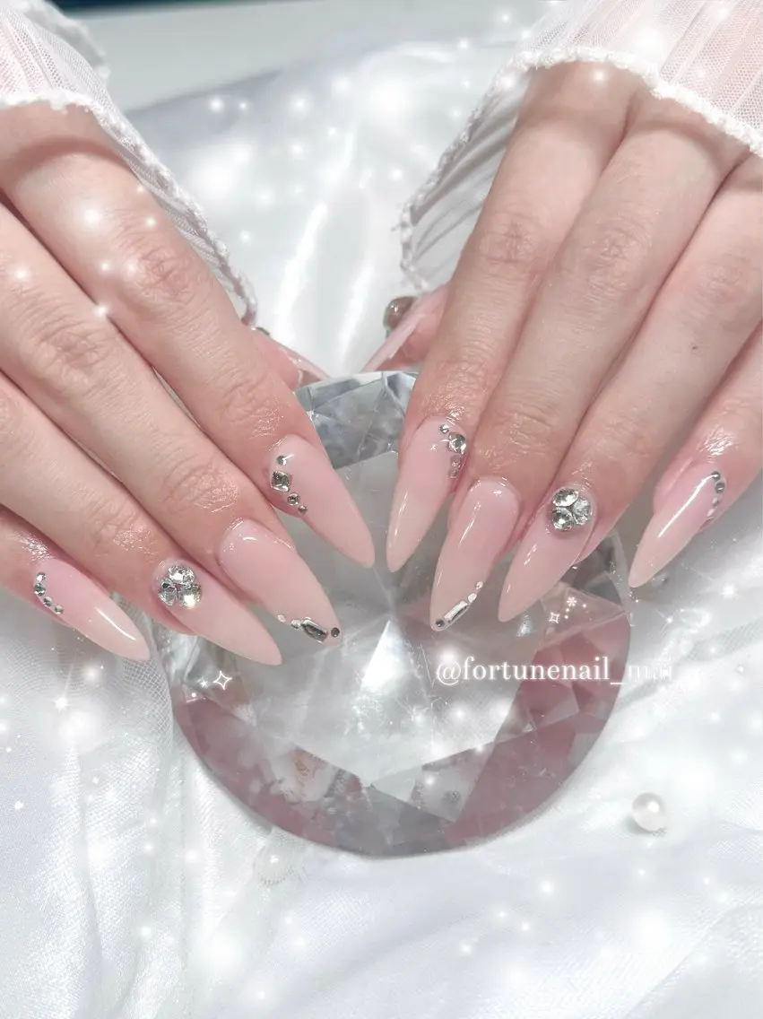 ネイル ハンドネイル 🎀Mai 🎀最短4/8🈳のネイルデザイン