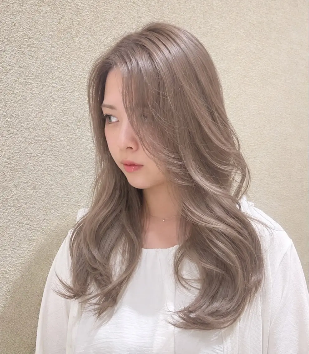 セミロング カラー ヘアカラー 前田 彩良のヘアスタイル