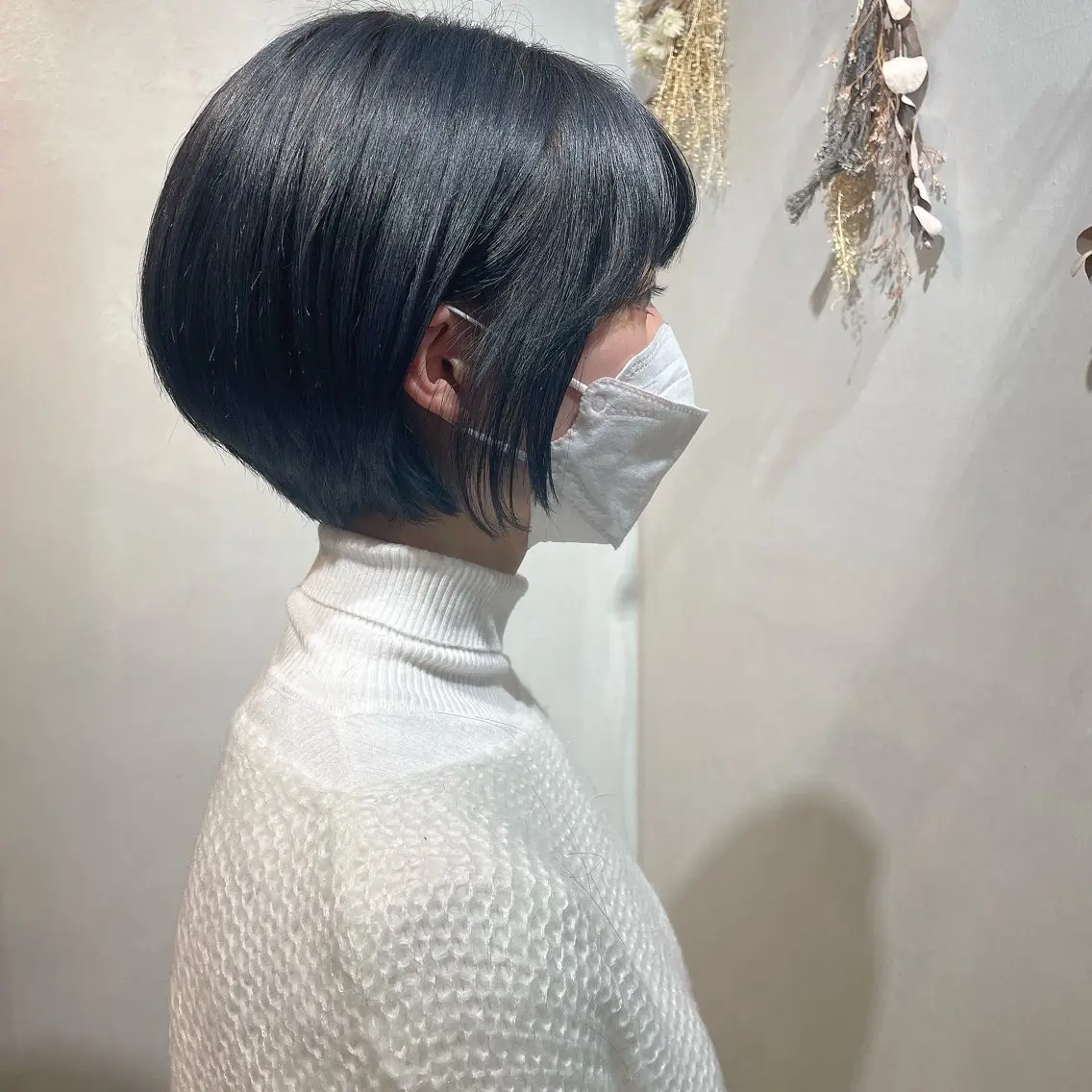 ショート カラー 丸みショート 黒髪 ブルーカラー ブルーブラック ショートヘア mizuki/ レイヤー/四条烏丸のヘアスタイル