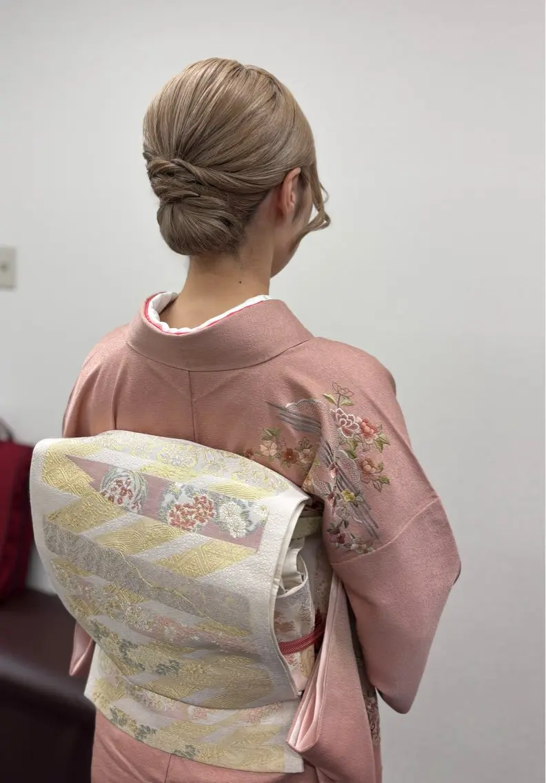 （ヘアセット込み）訪問着　着付け【8時​〜​21時対応】の写真