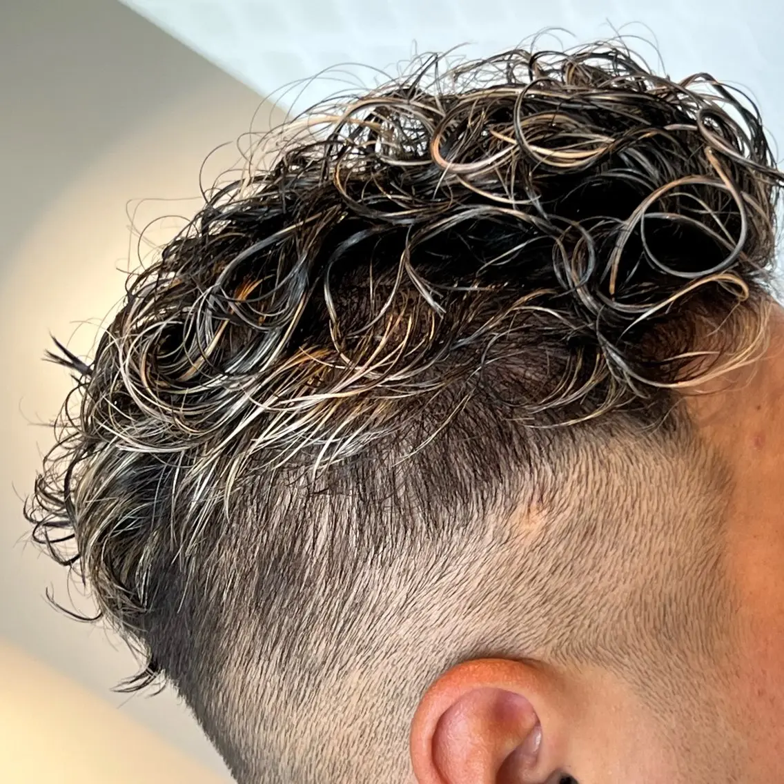 パーマ メンズ メンズハイライト メンズパーマ カット パーマ トリートメント 一宮/フリーランス/ 桐山琉輝のヘアスタイル