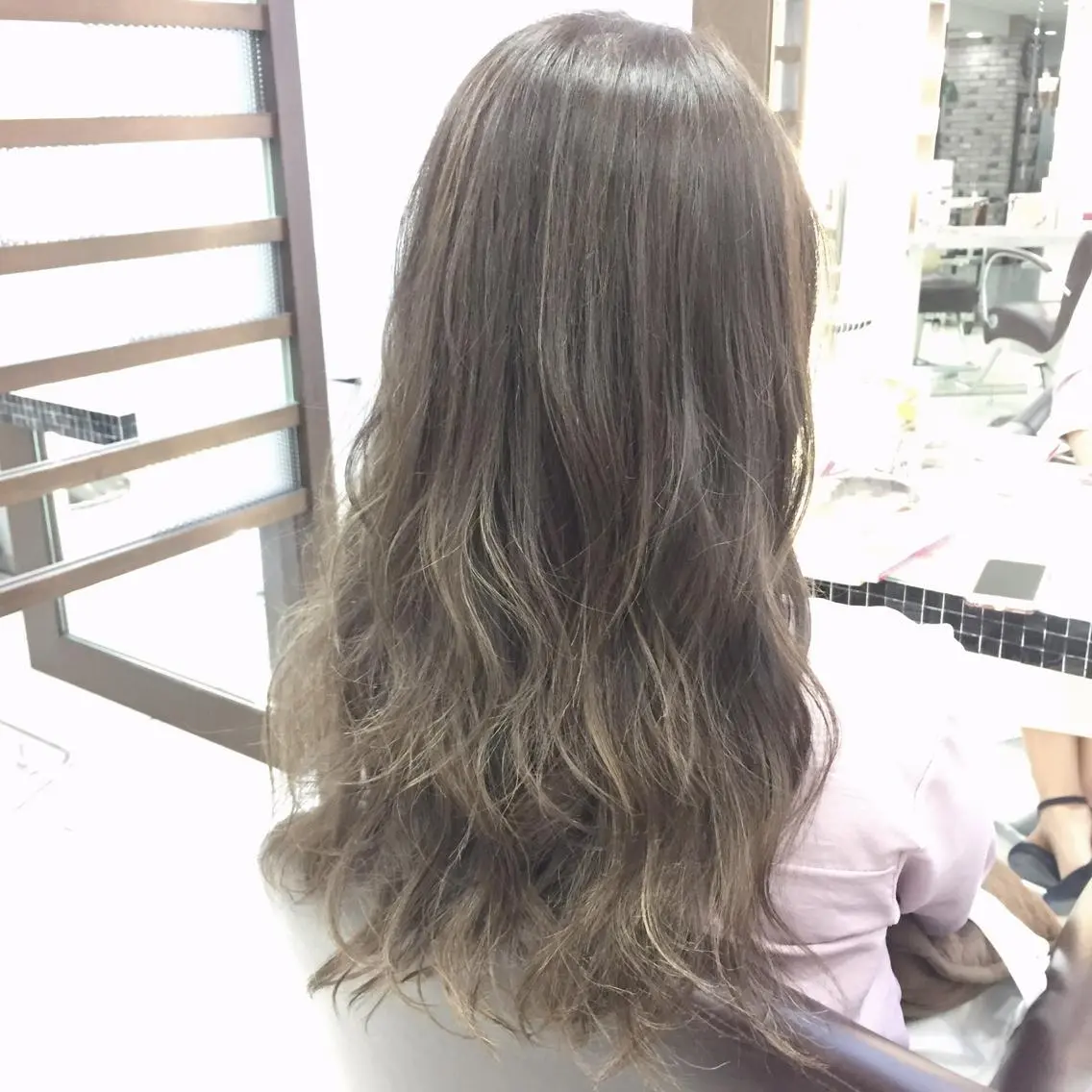 ロング カラー ハイライトカラー ハイライト 大平 美沙のヘアスタイル