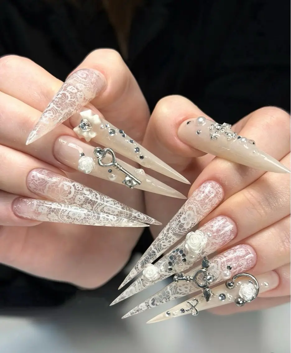 ネイル ハンドネイル Rina Mika Nailsのネイルデザイン