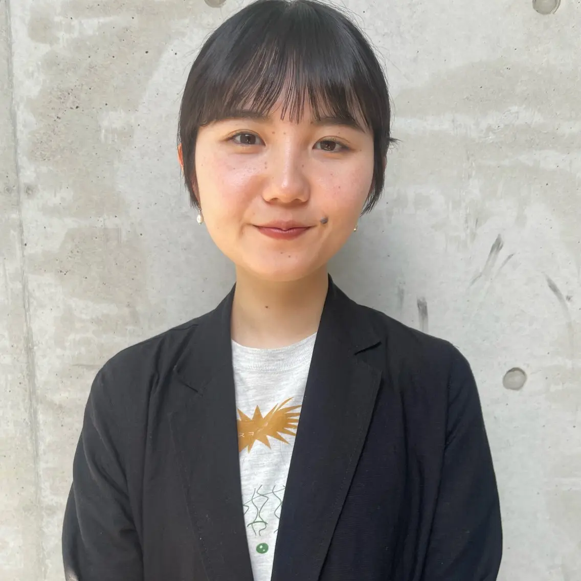 ショート カラー カット ヘアカラー ホリケ アオイのヘアスタイル