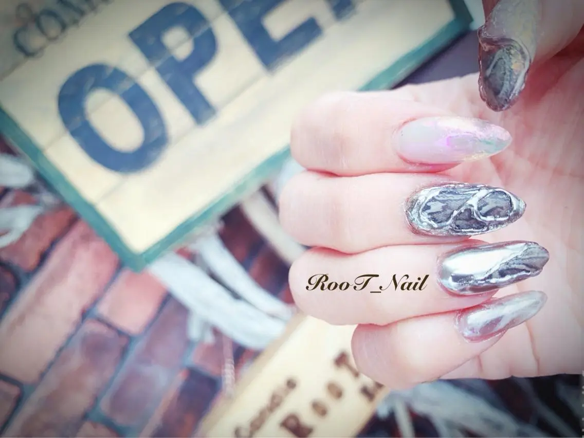 メンズ ネイル オーロラネイル ハンドネイル RooT Nailのネイルデザイン
