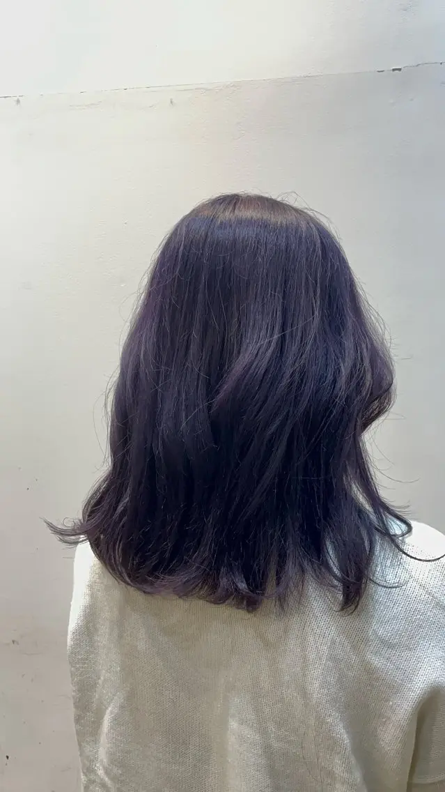 ミディアム カラー ヘアカラー 岡野 豪のヘアスタイル