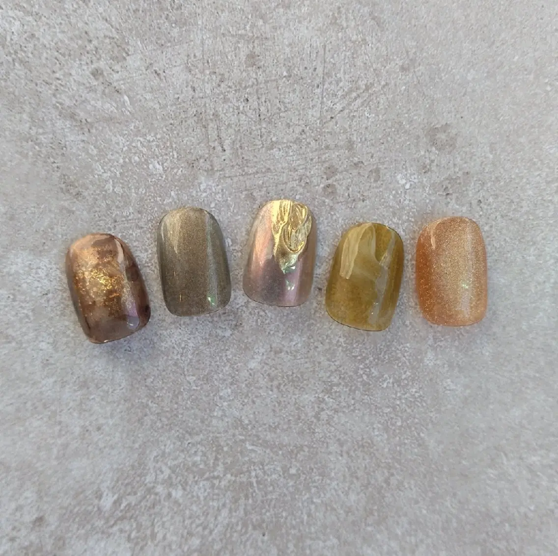 ネイル ミラーネイル シンプルネイル ハンドネイル Nailsalon manoのネイルデザイン