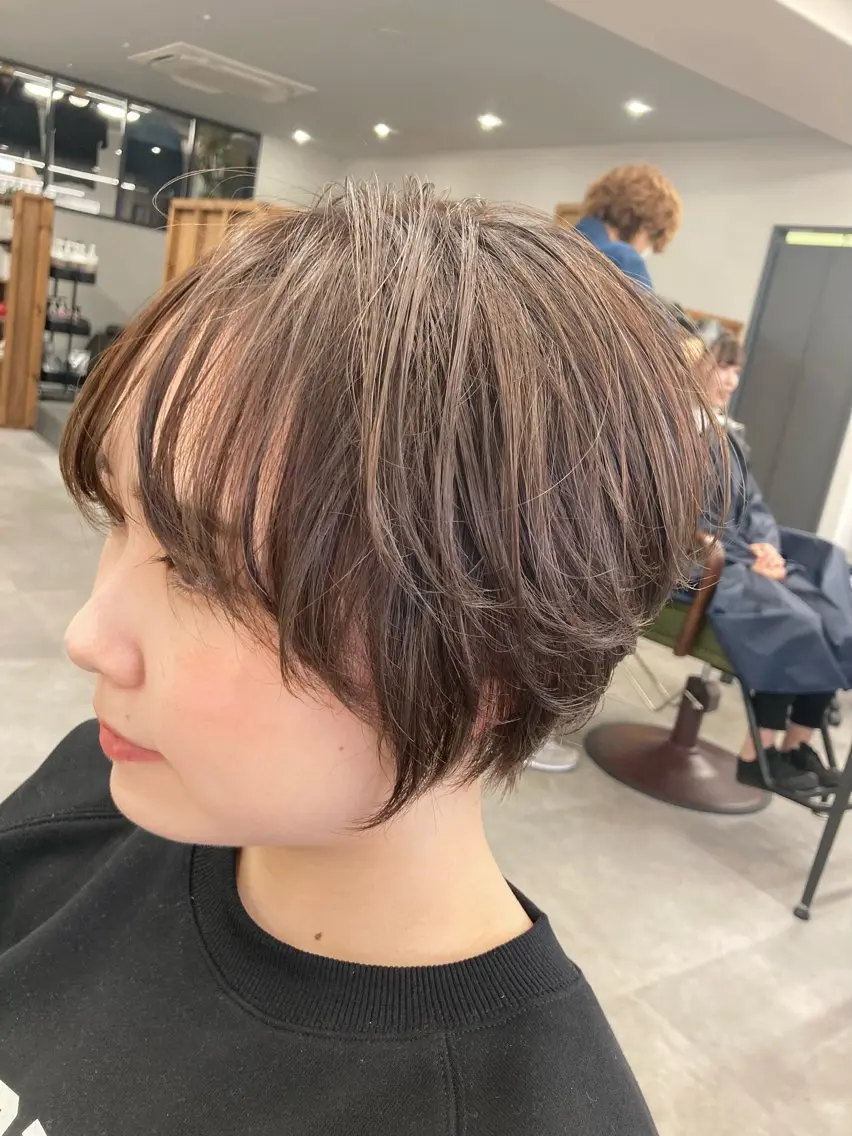 ショート カラー ショートヘア カット ヘアカラー トリートメント SHAFT Ieiriのヘアスタイル