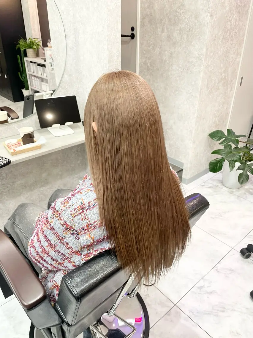 ロング 🦋ハイトーン🦋 石山 希理🦋のヘアスタイル