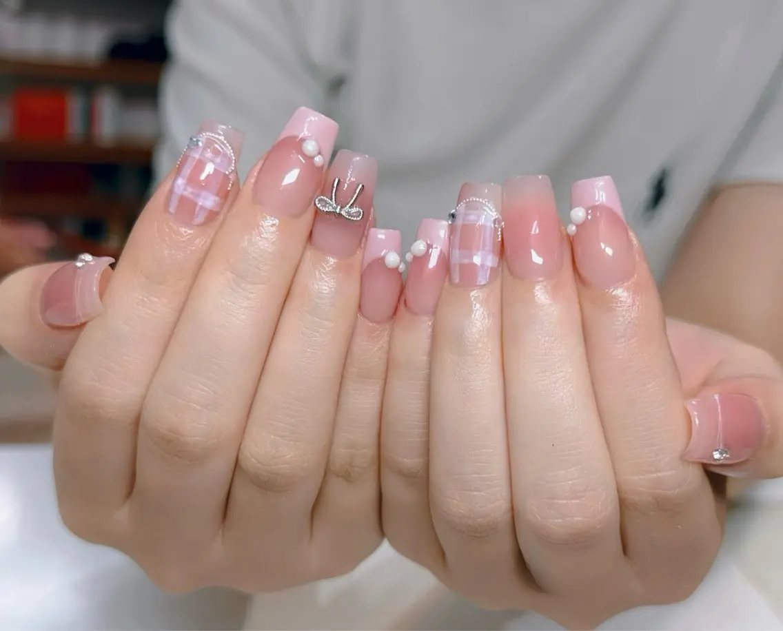 ネイル DuLi Blinkのネイルデザイン
