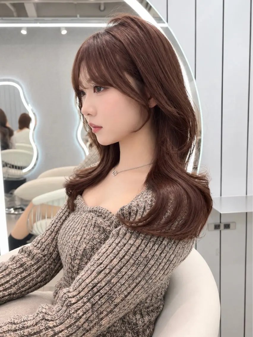 ミディアム カラー ヘアアレンジ ミディアムレイヤー ベージュカラー ブリーチ 透明感カラー ダブルカラー カット ヘアカラー トリートメント ヘアセット 縮毛矯正ブリーチなし 🍒❤ゆうきのヘアスタイル