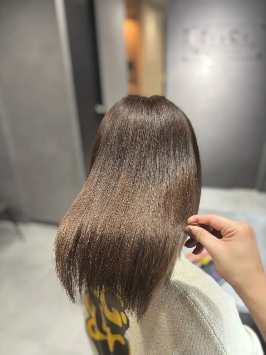 セミロング カラー カット ヘアカラー トリートメント little 小濱彰太のヘアスタイル