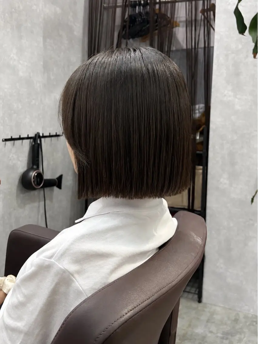 ショート 切りっぱなしボブ ボブ 髪質改善 縮毛矯正 カット 縮毛矯正 C'LDhair / ライトのヘアスタイル